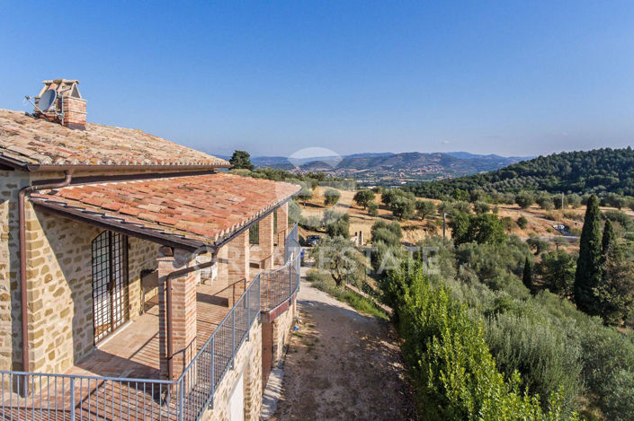 Image No.3-2 Bed Country House for sale