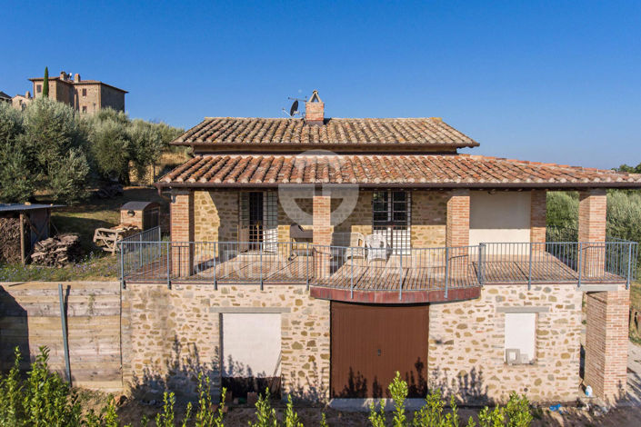 Image No.8-2 Bed Country House for sale