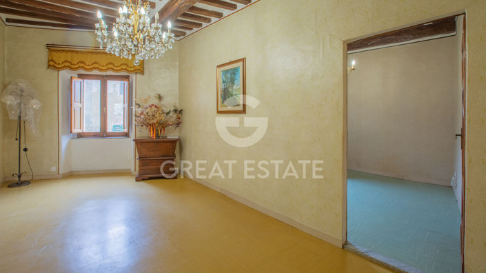 Image No.10-3 Bed Property for sale