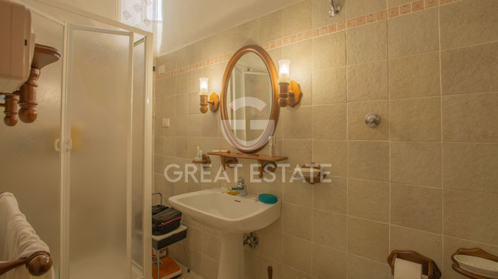 Image No.16-3 Bed Property for sale