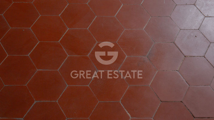 Image No.18-3 Bed Property for sale