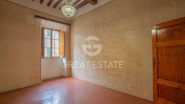 Image No.6-3 Bed Property for sale