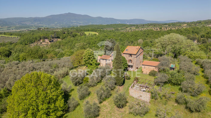 Image No.2-Maison de campagne de 5 chambres à vendre à Citta della Pieve