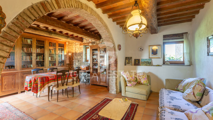 Image No.3-5 Bed Country House for sale