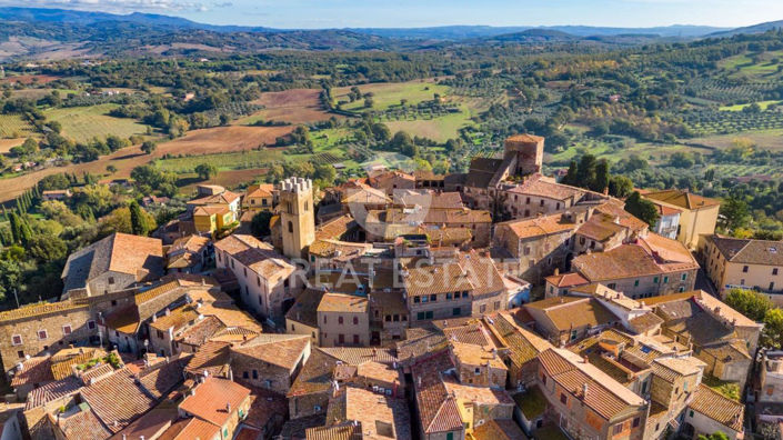 Image No.22-6 Bed Country House for sale