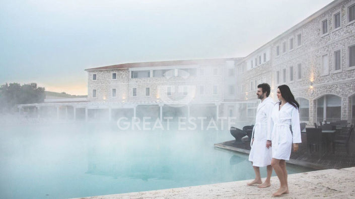 Image No.23-6 Bed Country House for sale