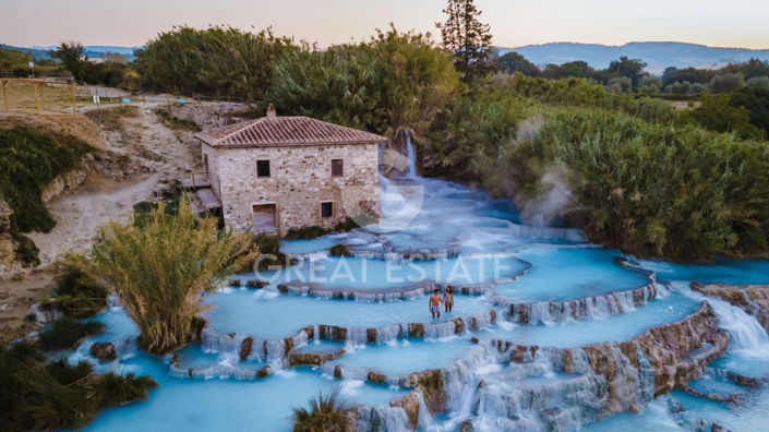 Image No.25-6 Bed Country House for sale