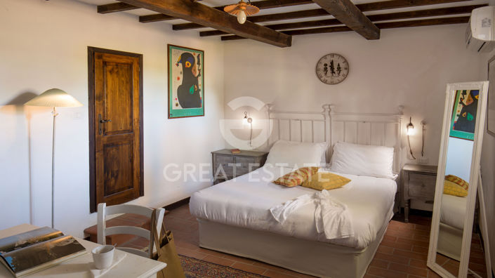 Image No.26-6 Bed Country House for sale