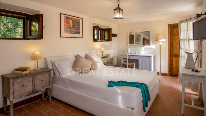 Image No.34-6 Bed Country House for sale