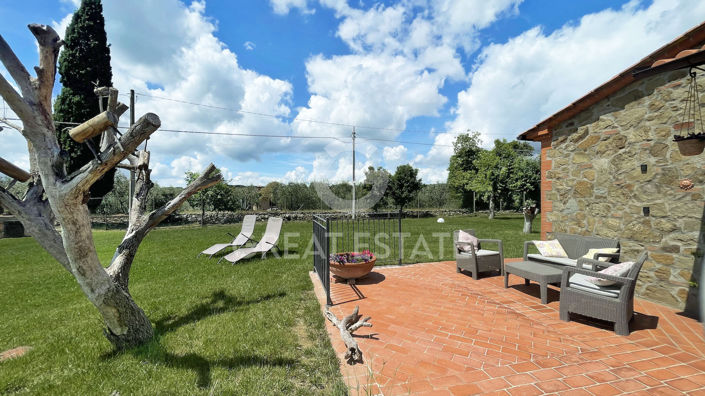 Image No.15-3 Bed Country House for sale