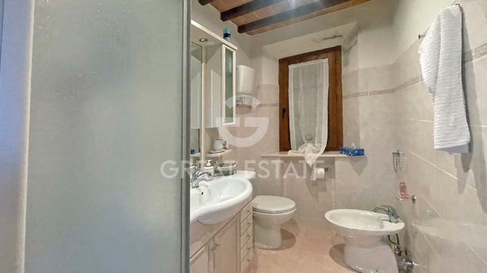 Image No.17-3 Bed Country House for sale