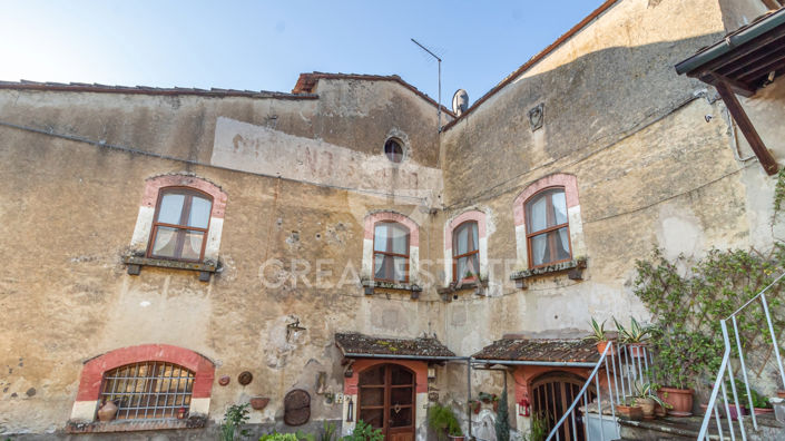 Image No.11-4 Bed Country House for sale