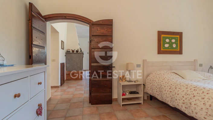 Image No.26-4 Bed Country House for sale