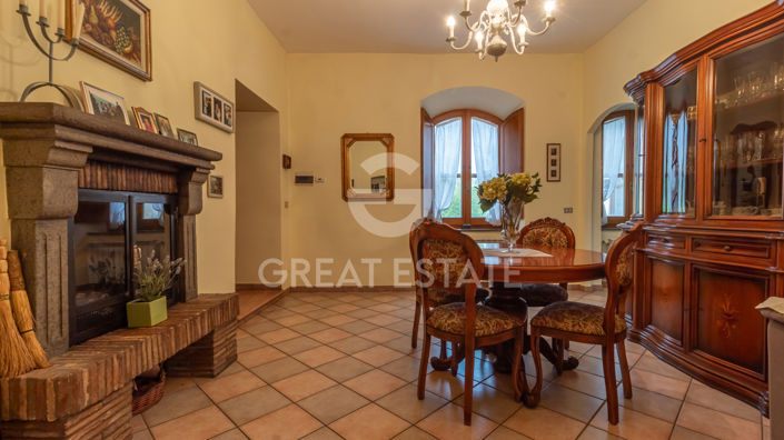 Image No.32-4 Bed Country House for sale