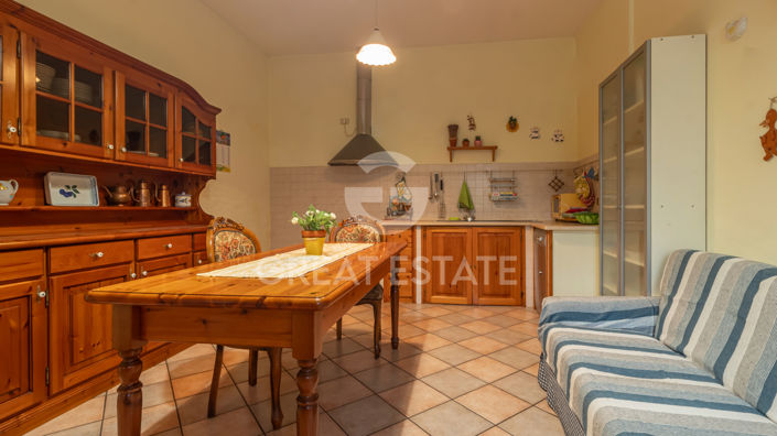 Image No.33-4 Bed Country House for sale