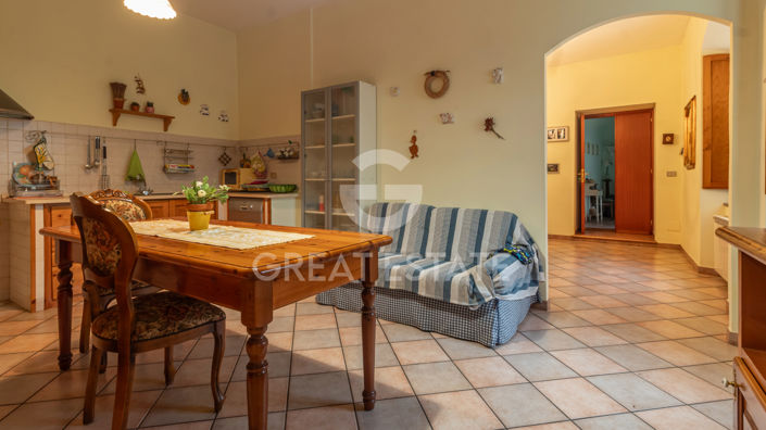 Image No.34-4 Bed Country House for sale