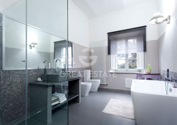 Image No.19-15 Bed Country House for sale