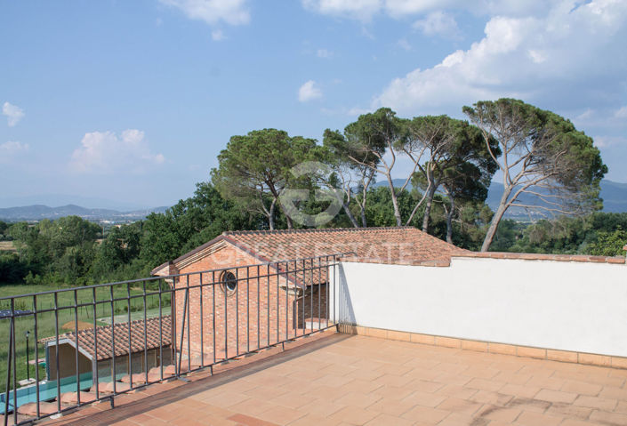 Image No.21-15 Bed Country House for sale