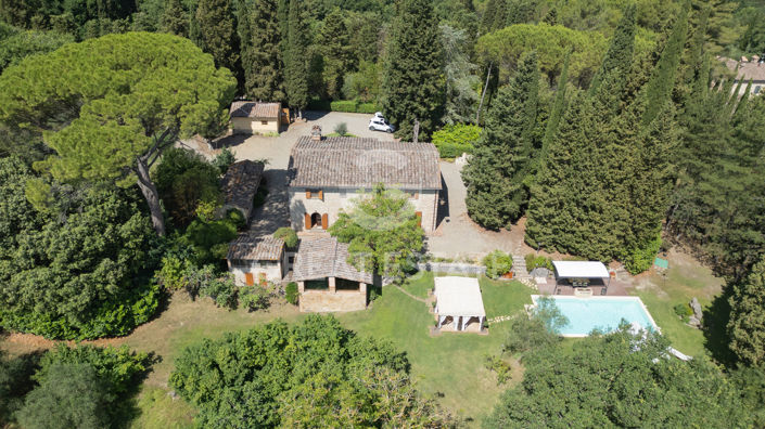Image No.34-Maison de campagne de 4 chambres à vendre à Cetona