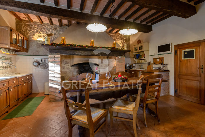 Image No.40-Maison de campagne de 4 chambres à vendre à Cetona