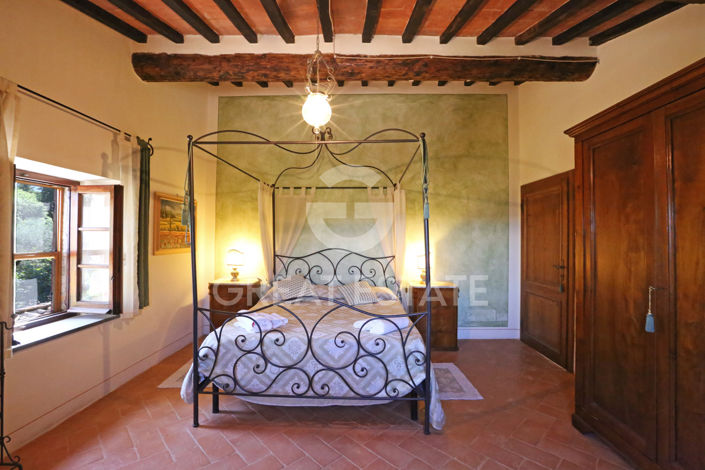 Image No.51-Maison de campagne de 4 chambres à vendre à Cetona