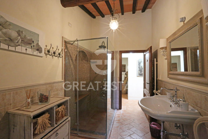 Image No.52-Maison de campagne de 4 chambres à vendre à Cetona