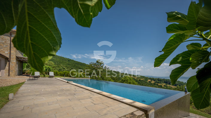 Image No.17-4 Bed Country House for sale