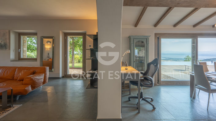 Image No.32-4 Bed Country House for sale