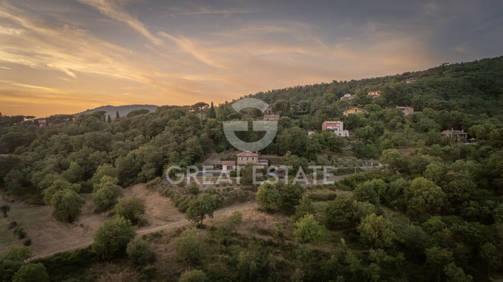 Image No.33-4 Bed Country House for sale