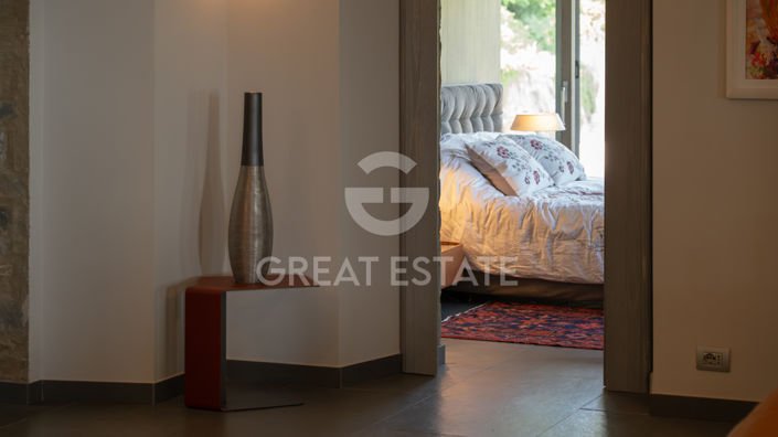 Image No.42-4 Bed Country House for sale