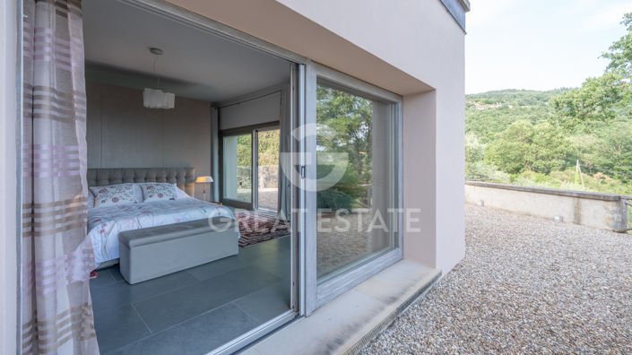 Image No.45-4 Bed Country House for sale