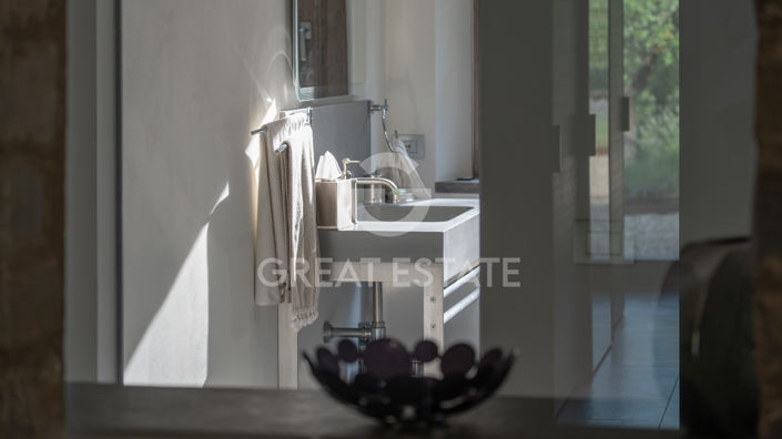 Image No.46-4 Bed Country House for sale