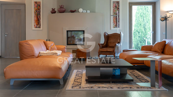 Image No.6-4 Bed Country House for sale