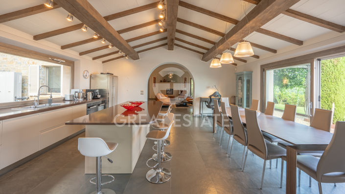 Image No.51-4 Bed Country House for sale