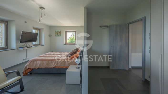 Image No.51-4 Bed Country House for sale