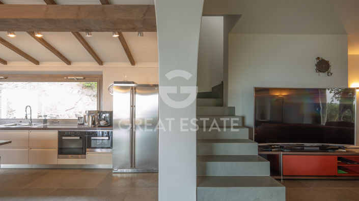 Image No.60-4 Bed Country House for sale