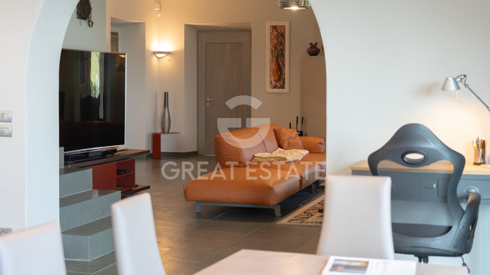 Image No.7-4 Bed Country House for sale