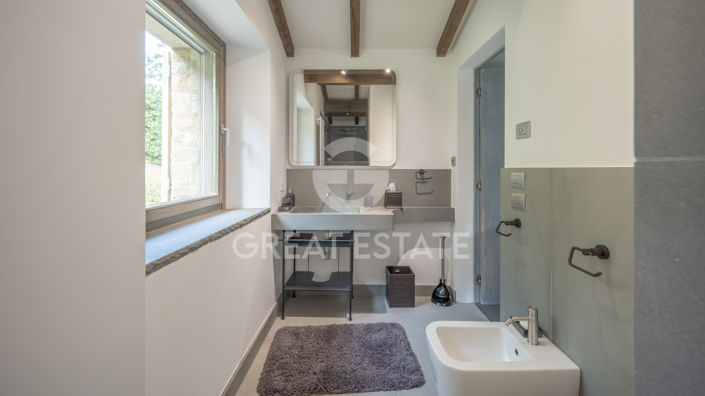 Image No.61-4 Bed Country House for sale