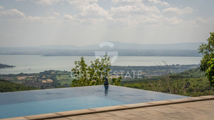 Image No.10-4 Bed Country House for sale