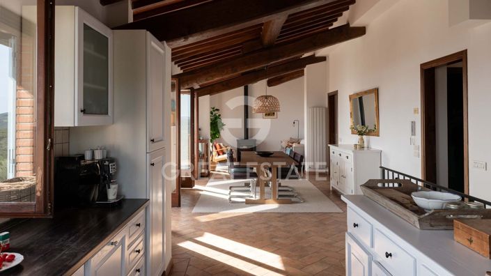 Image No.2-5 Bed Country House for sale