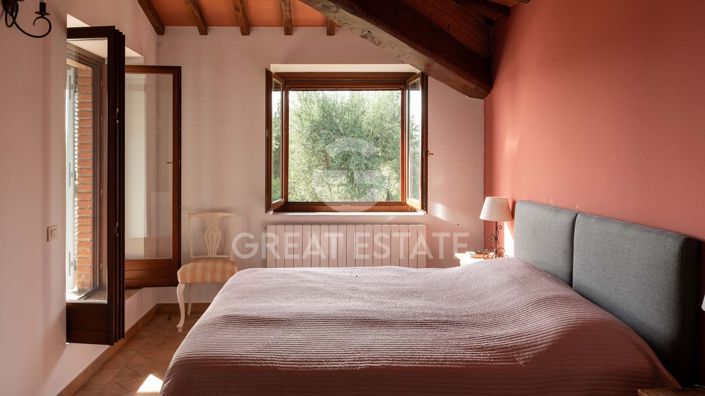 Image No.24-5 Bed Country House for sale