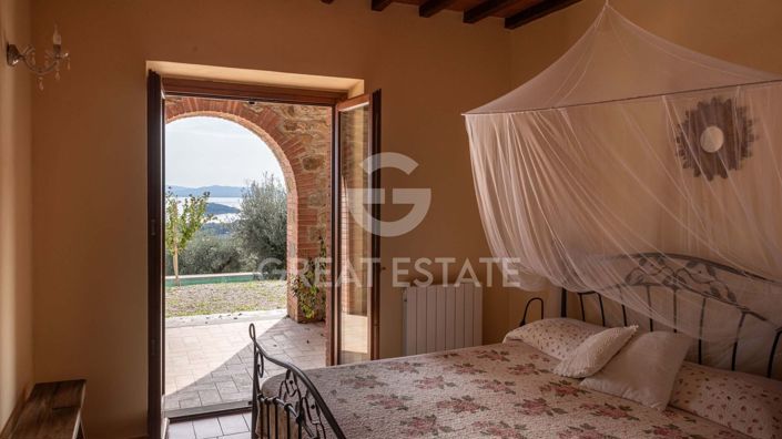 Image No.26-5 Bed Country House for sale