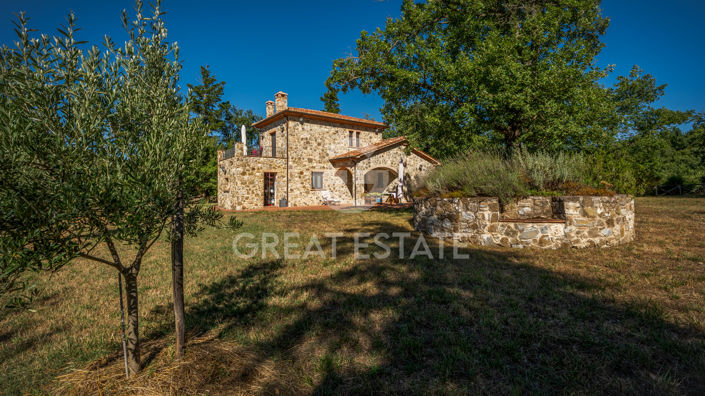 Image No.32-3 Bed Country House for sale