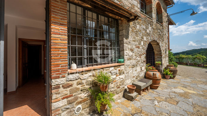 Image No.15-4 Bed Country House for sale