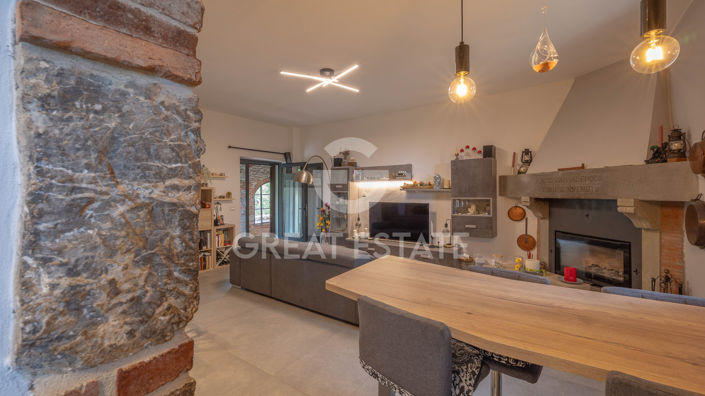 Image No.22-4 Bed Country House for sale