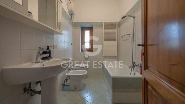 Image No.35-4 Bed Country House for sale