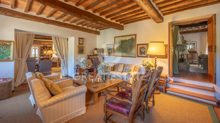 Image No.21-9 Bed Country House for sale