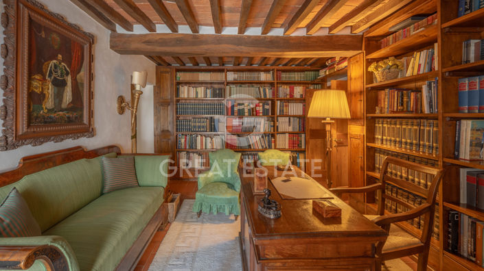 Image No.23-9 Bed Country House for sale