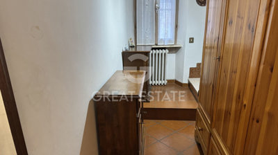 vendesi-stabile-palazzo-in-umbria-perugia-cit