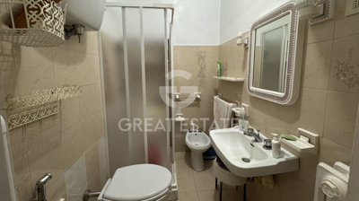 vendesi-stabile-palazzo-in-umbria-perugia-cit